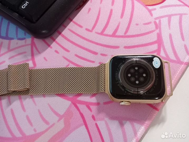 Apple Watch S7 45mm Gold