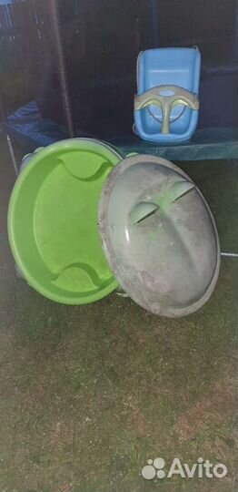 Детская песочница с крышкой. Качели пластиковые