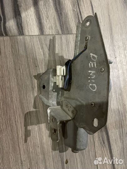 Мотор стеклоочистителя mazda demio 34376-581 DY