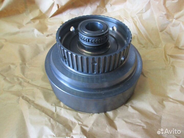 Цилиндр муфты движения вперед ford