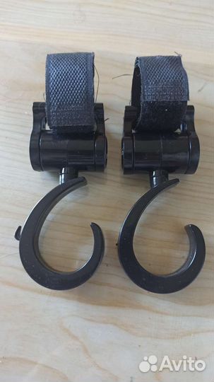 Крючки на коляску для рюкзака