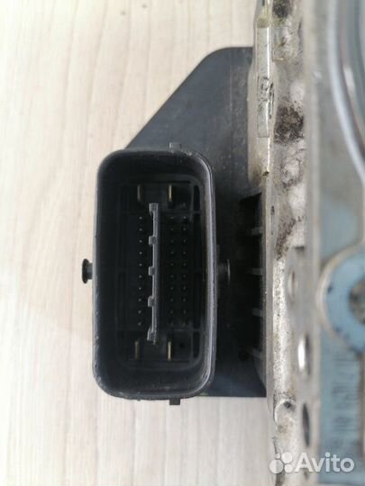 Блок abs Toyota Wish ZGE20 2zrfae