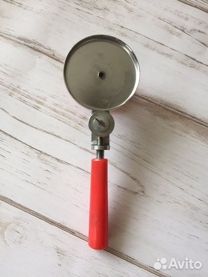 Закаточная машинка для домашнего консервирования