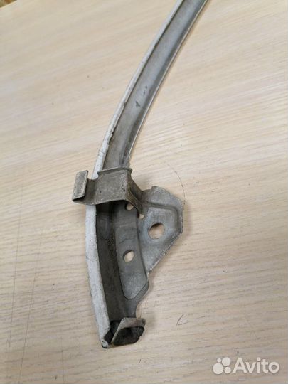 Планка под фары правая Toyota Caldina AT211