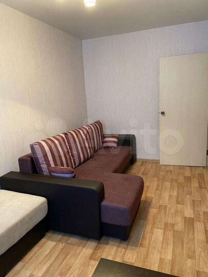 2-к. квартира, 37 м², 1/3 эт.