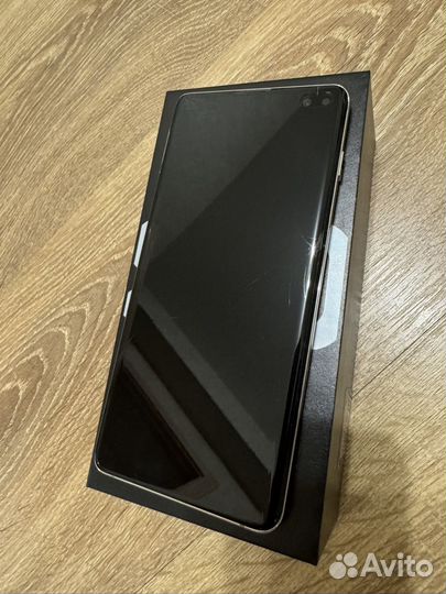 Samsung Galaxy S10+, 8/128 ГБ