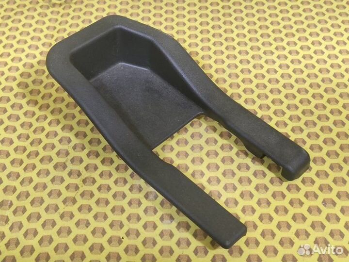 Заглушка полозьев сиденья левая Mitsubishi Eclipse