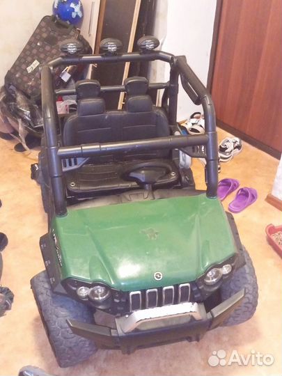 Детский электромобиль