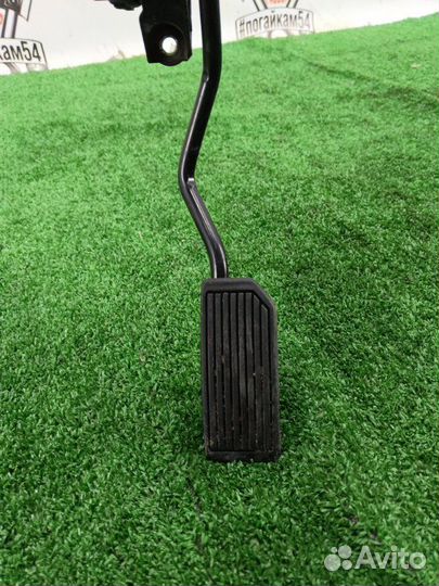 Педаль газа Nissan Primera P12 QG16DE 2003