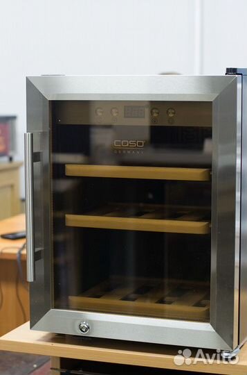 Винный шкаф Caso WineSafe 12 Classic