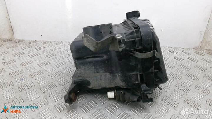 Корпус воздушного фильтра Suzuki Baleno 2000