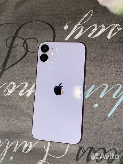 iPhone 11, 64 ГБ