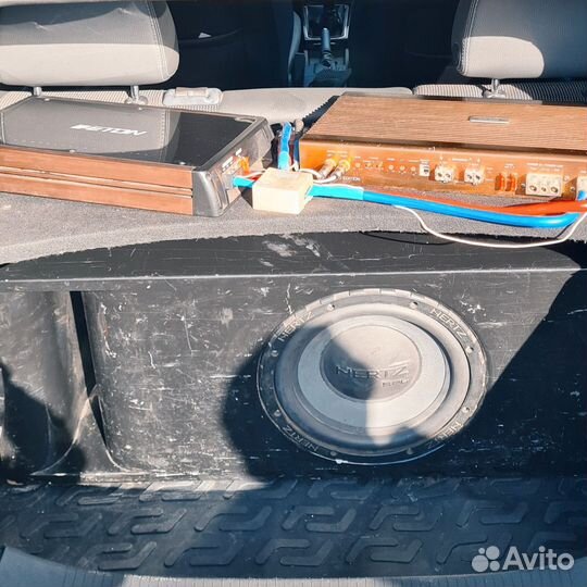 Аудиокомпоненты для автомобиля