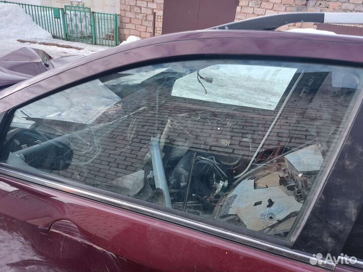 Стекло двери Geely MK cross