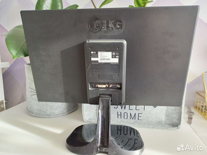 Монитор LG (20M47D-B )