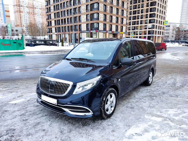 Заказ Такси Минивэна Мерседес V-class VIP taxi
