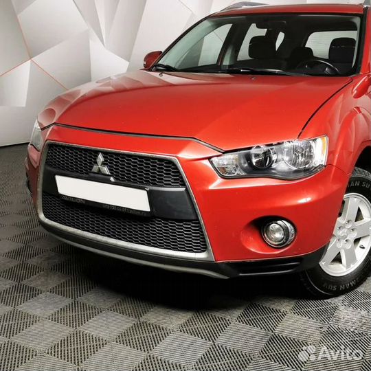 Бампер передний в цвет Mitsubishi Outlander 2 XL