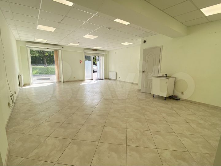 Торговая площадь, 55 м²