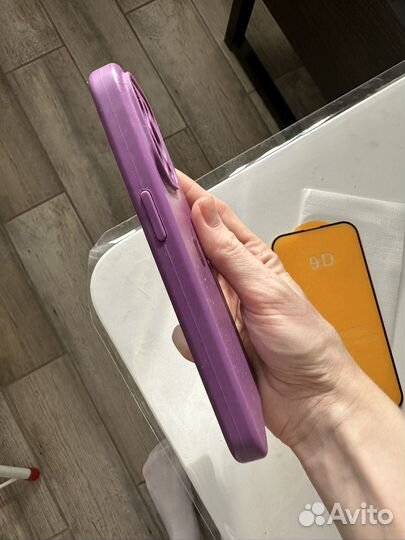 Чехол на iPhone 14 pro и защитное стекло