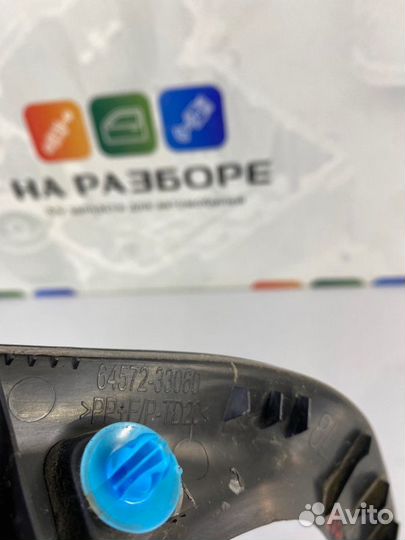 Накладка проема багажника задняя левая Toyota