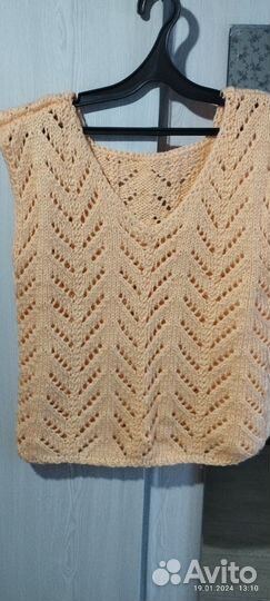 Жилетки женские вязаные 46-48 ручная работа