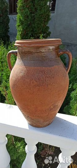 Глиняный кувшин