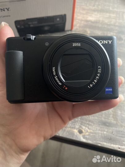 Фотоаппарат sony ZV - 1 Digital Camera