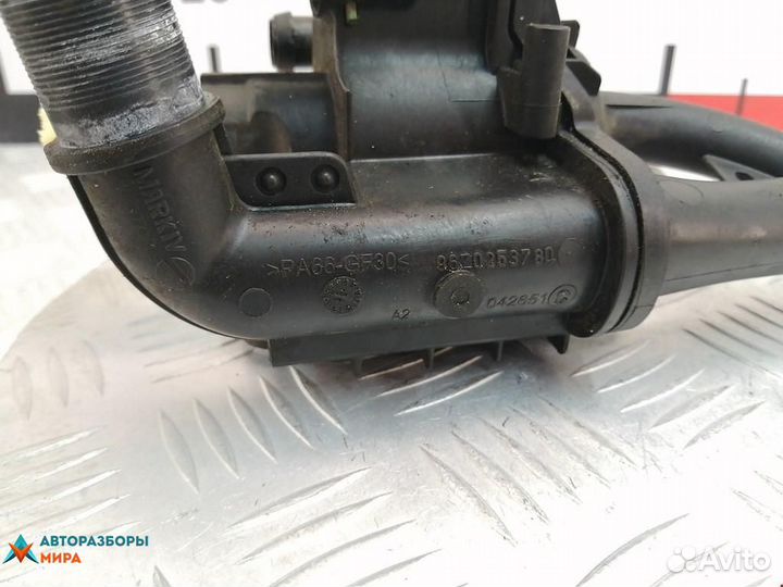 Корпус термостата Ford Fiesta 6 2011 1675627