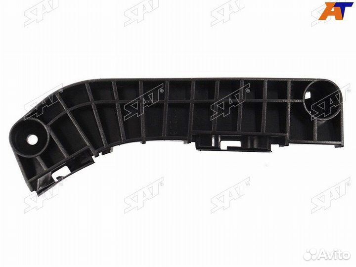 Кронштейн бампера передний правый Toyota Camry