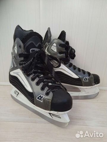 Коньки хоккейные