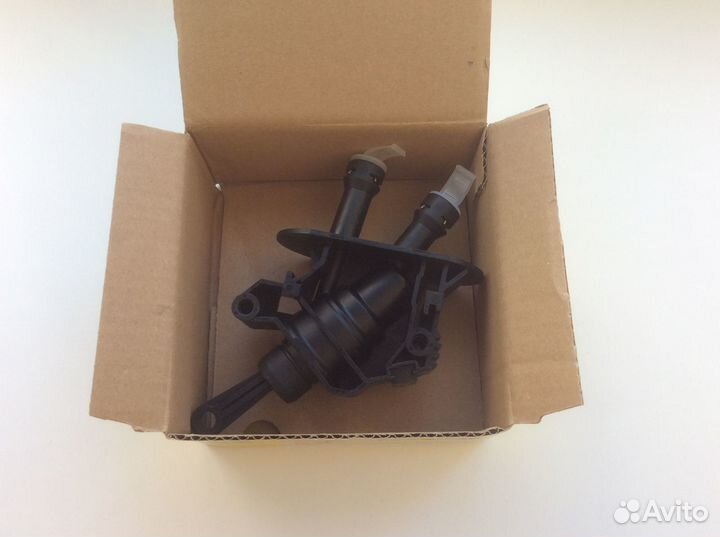 Главный цилиндр сцепления на Ford, Mazda