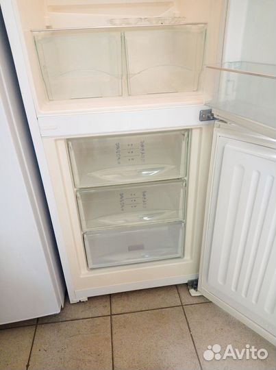 Холодильник Miele