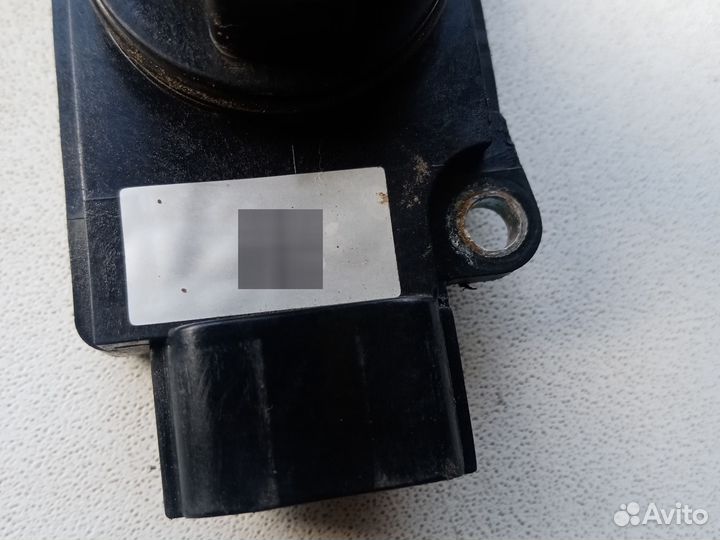 Датчик расхода воздуха mitsubishi MR985187