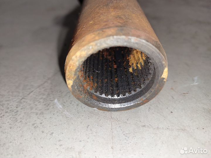 Кардан задний на Chevrolet Tahoe GMT400