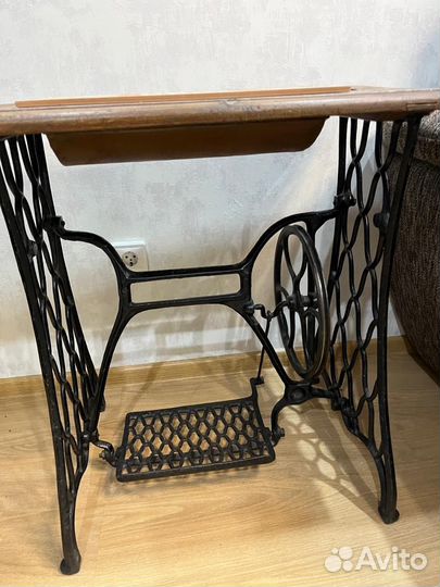 Станина от швейной машинки