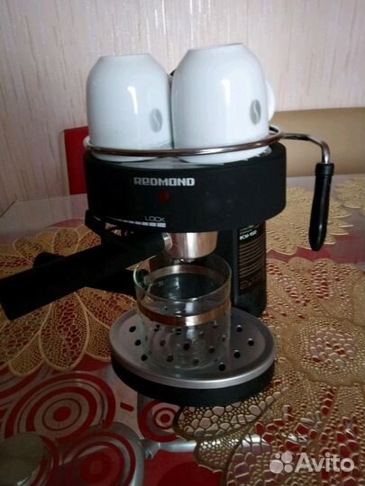 Кофеварка redmond RCM - 1502