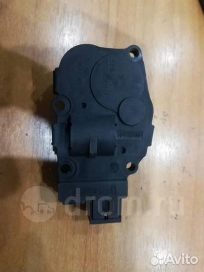 Моторчик заслонки печки Audi A4 (B8) 2007-2015