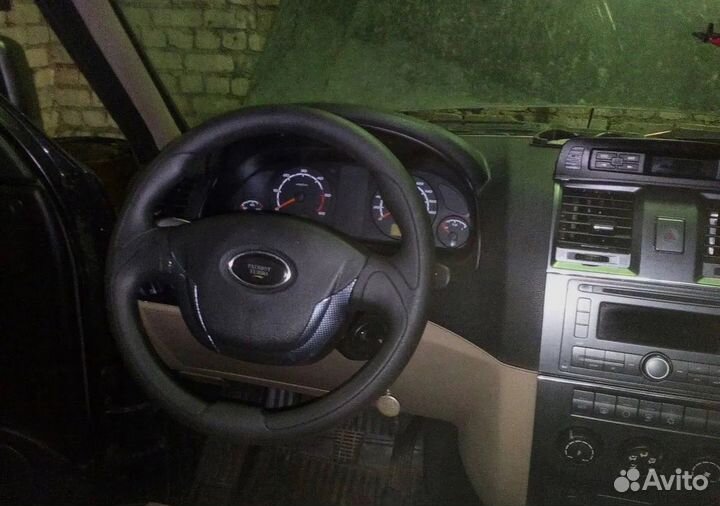 Руль УАЗ Патриот Deluxe с карбоновыми вставками