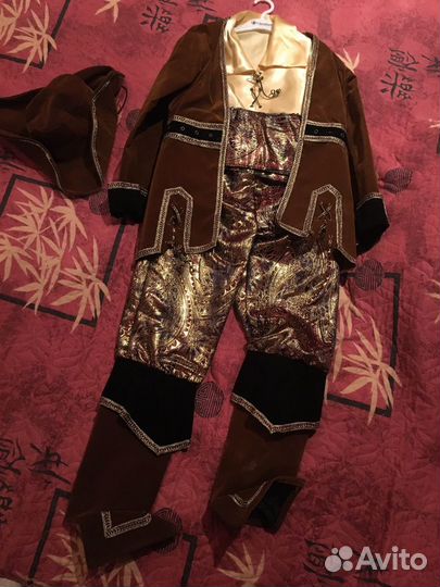 Новогодний костюм для мальчика