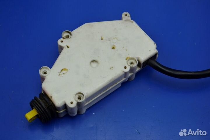 Моторчик центрального замка, правый DAF XF105 (01