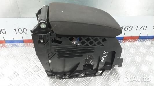 Подлокотник центральный volkswagen scirocco 3RD (P