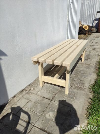 Скамья из натурального дерева