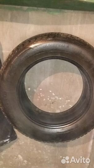 Kumho 722 235/65 R17