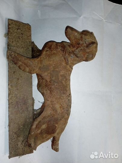 Статуэтка собаки