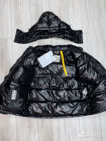 Пуховик moncler