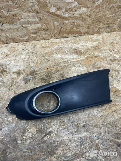 Оправа накладки птф туманки volkswagen polo 5