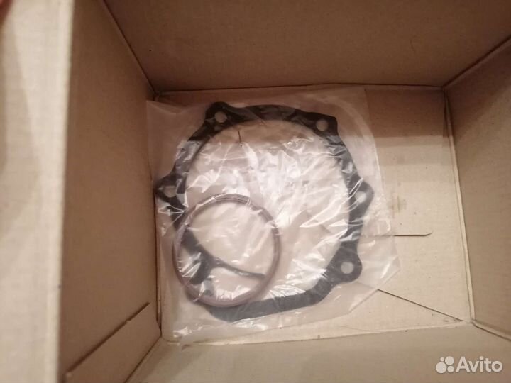 Водяной насос (помпа) Subaru impreza 2.0