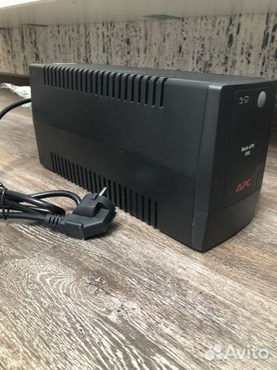 Ибп APC Back-UPS 650