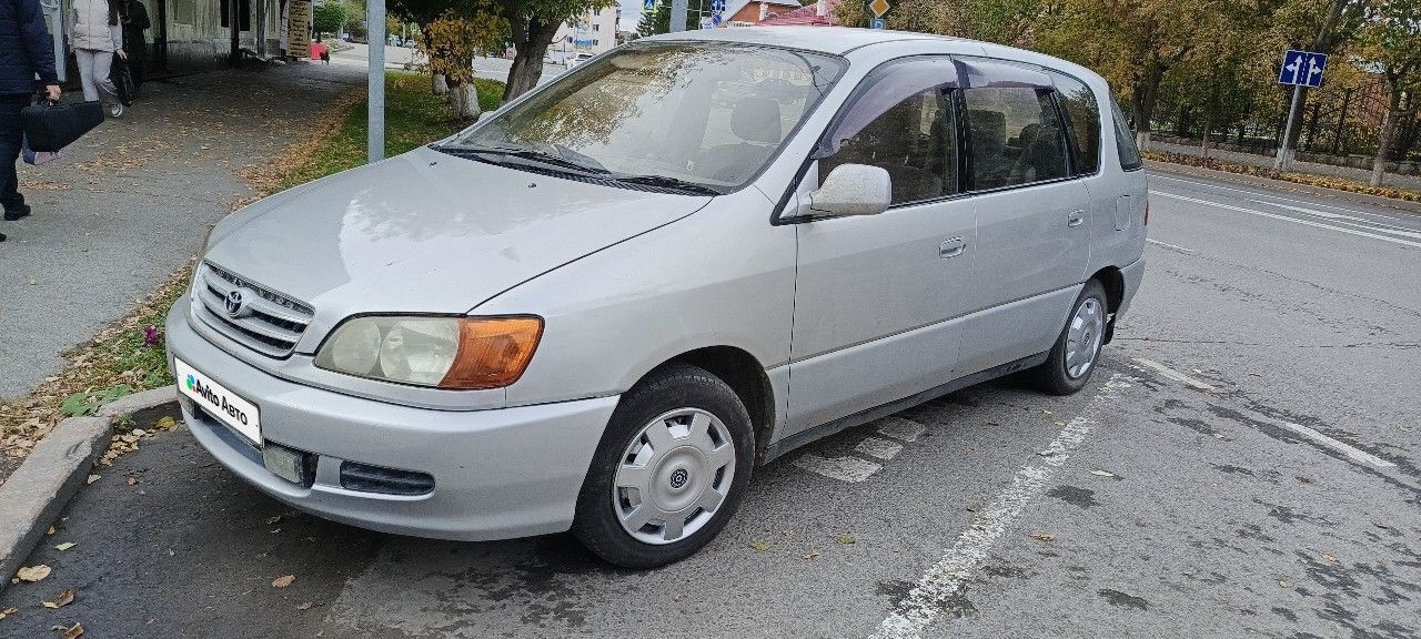 Toyota Ipsum: фото из отзыва