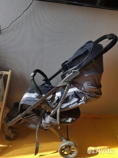 Прогулочная коляска